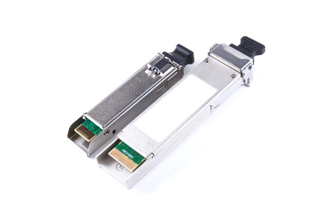 PCB設(shè)計收發(fā)器 PCB設(shè)計收發(fā)器